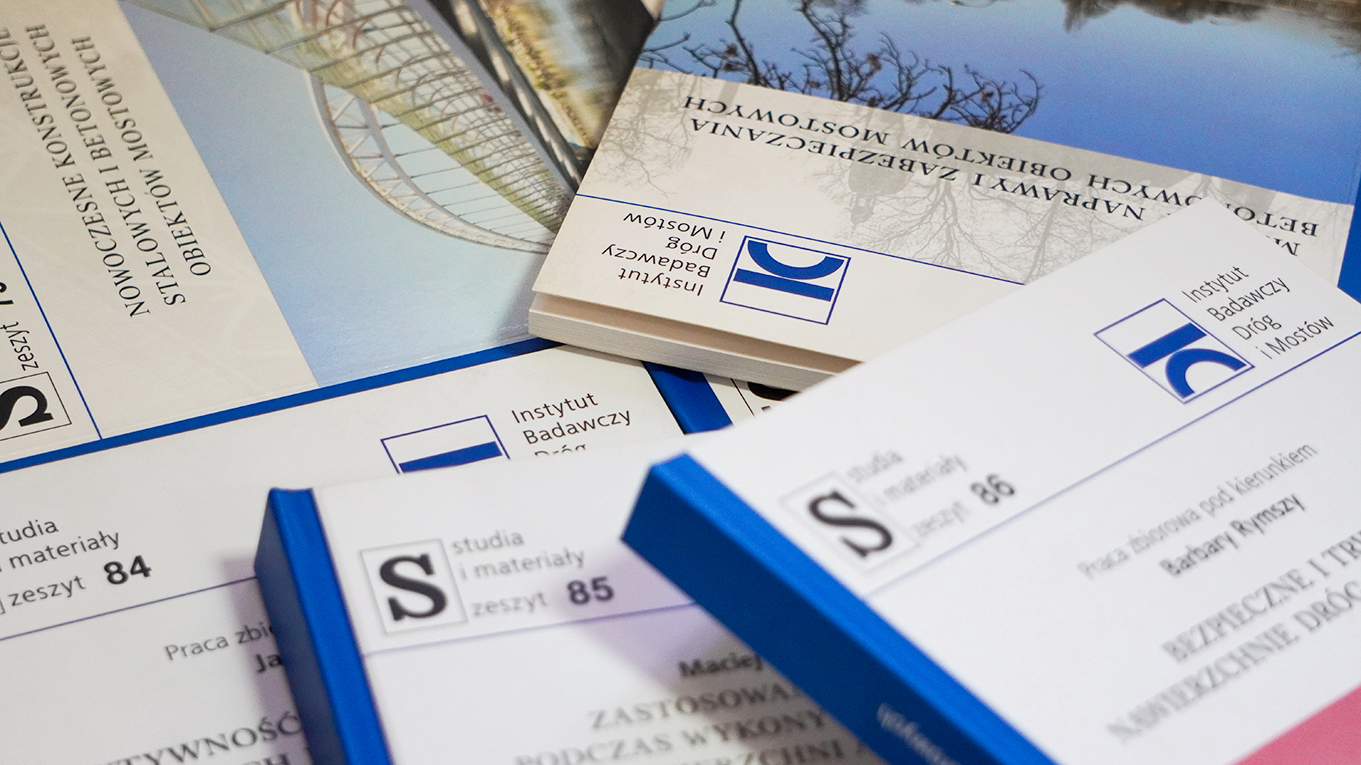 Wiele różnych wydań monografii Serii „S”, ilustrują całą serię wydawniczą.