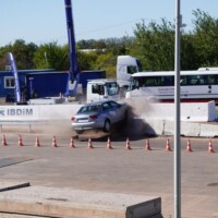 Galeria - test zderzeniowy samochodu osobowego ze stalową barierą drogową - poligon IBOS Inowrocław - ICRASH25