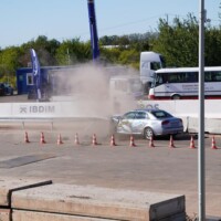 Galeria - test zderzeniowy samochodu osobowego ze stalową barierą drogową - poligon IBOS Inowrocław - ICRASH25