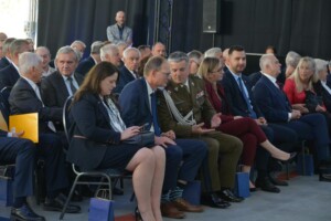 Uczestnicy obchodów jubileuszu IBDiM
