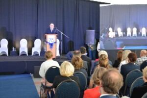 Dyrektor dr hab. inż. Janusz Bohatkiewicz, prof. IBDiM, na obchodach jubileuszu IBDiM, widok ogólny